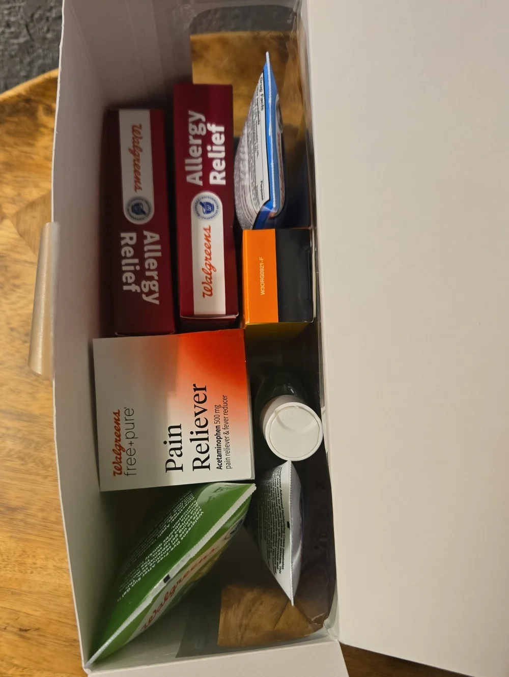 Walgreens Summer Essentials Kit - 8 Products